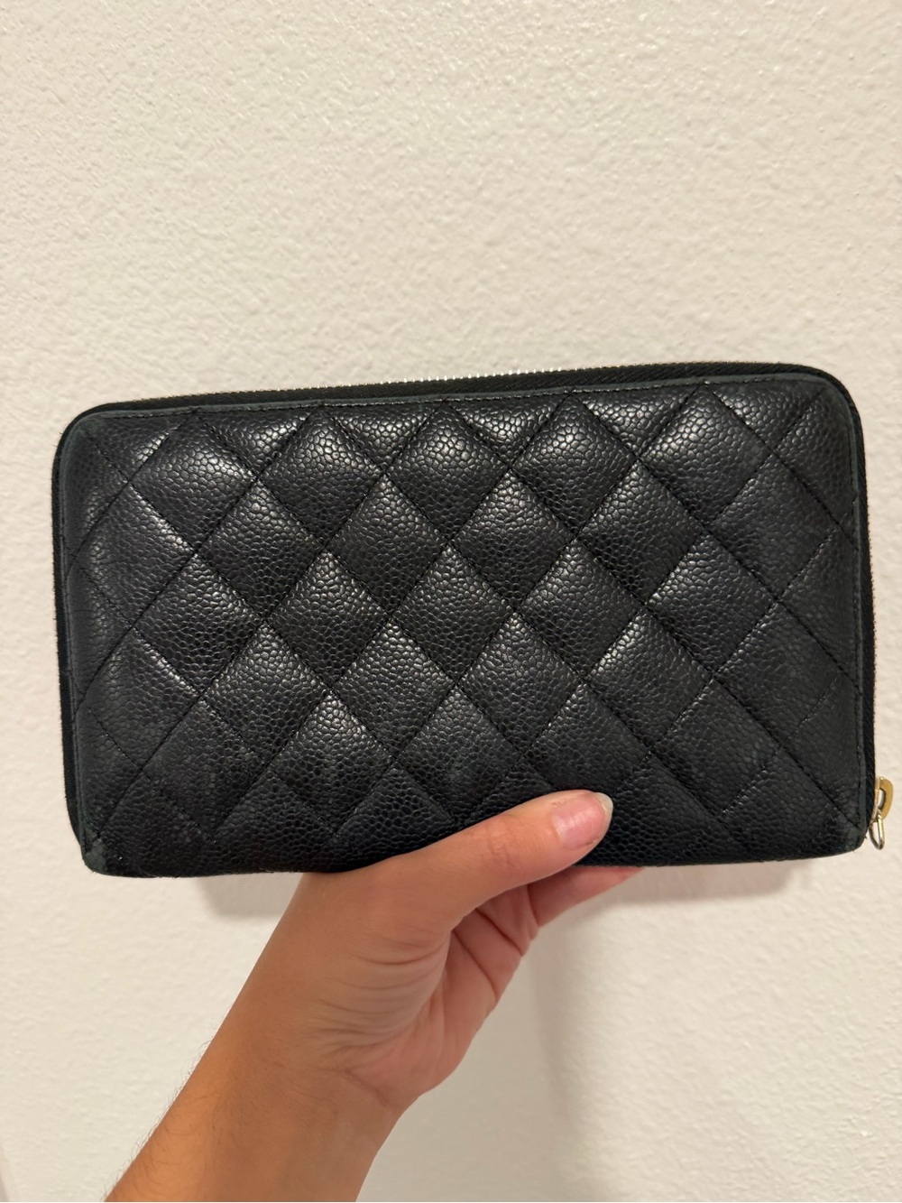 CHANEL Black Quilted Zip Wallet with Gold CC Emblem - Picture 3 of 8